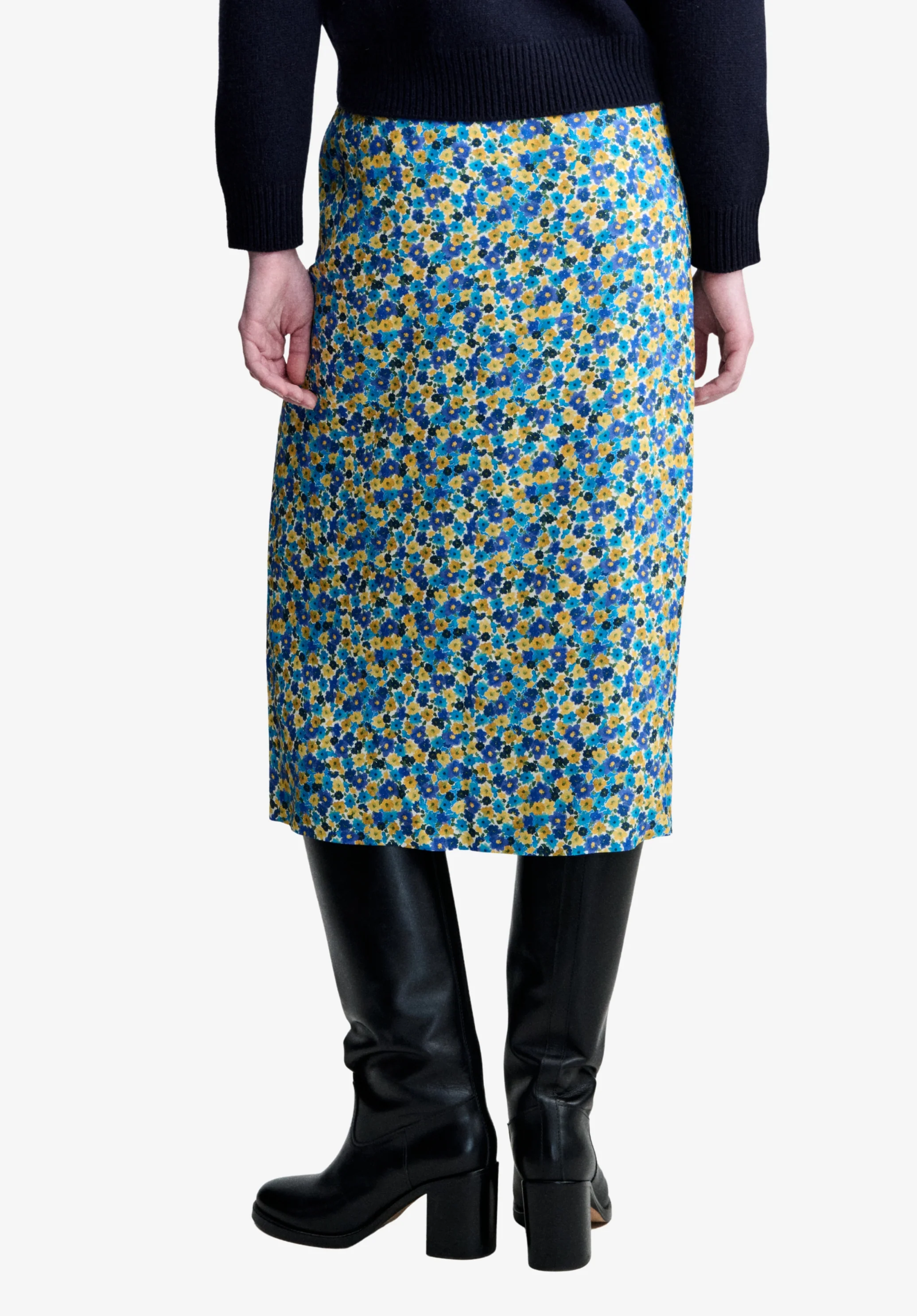 Long viscose skirt with floral motifs - Image 3