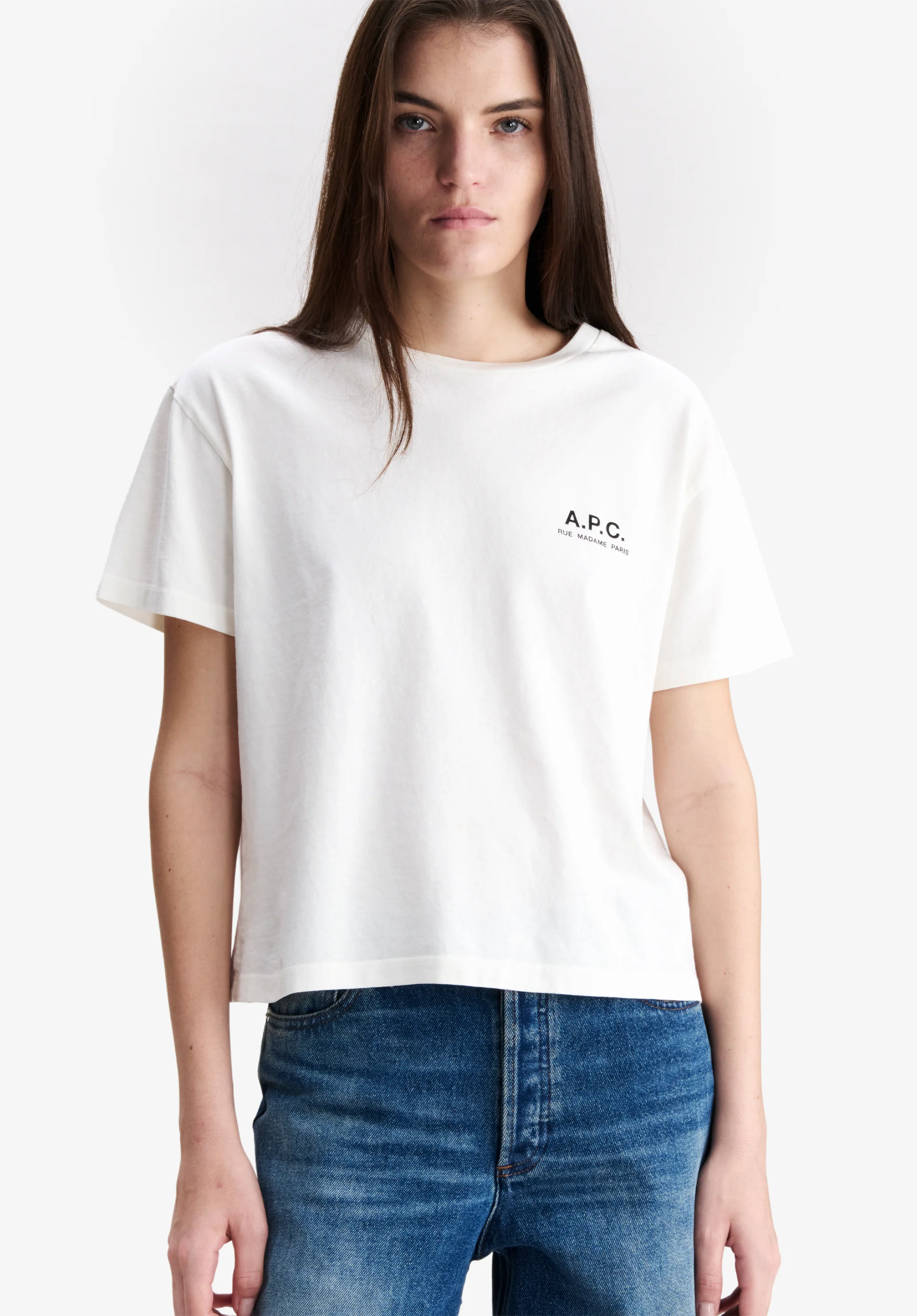 Off-white t-shirt with A.P.C. Rue Madame logo - Image 3