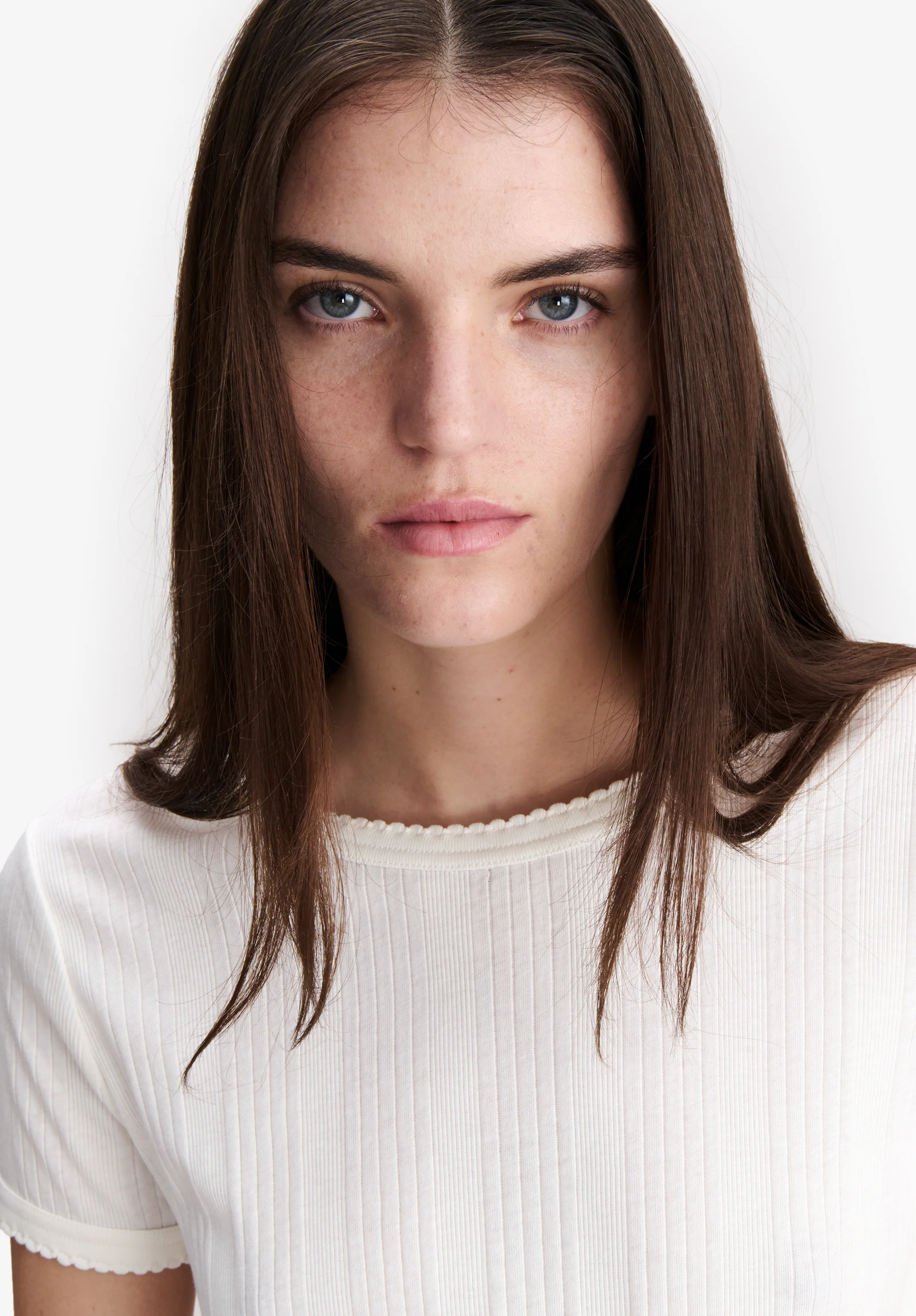 Ribbed white organic cotton t-shirt. - Image 4