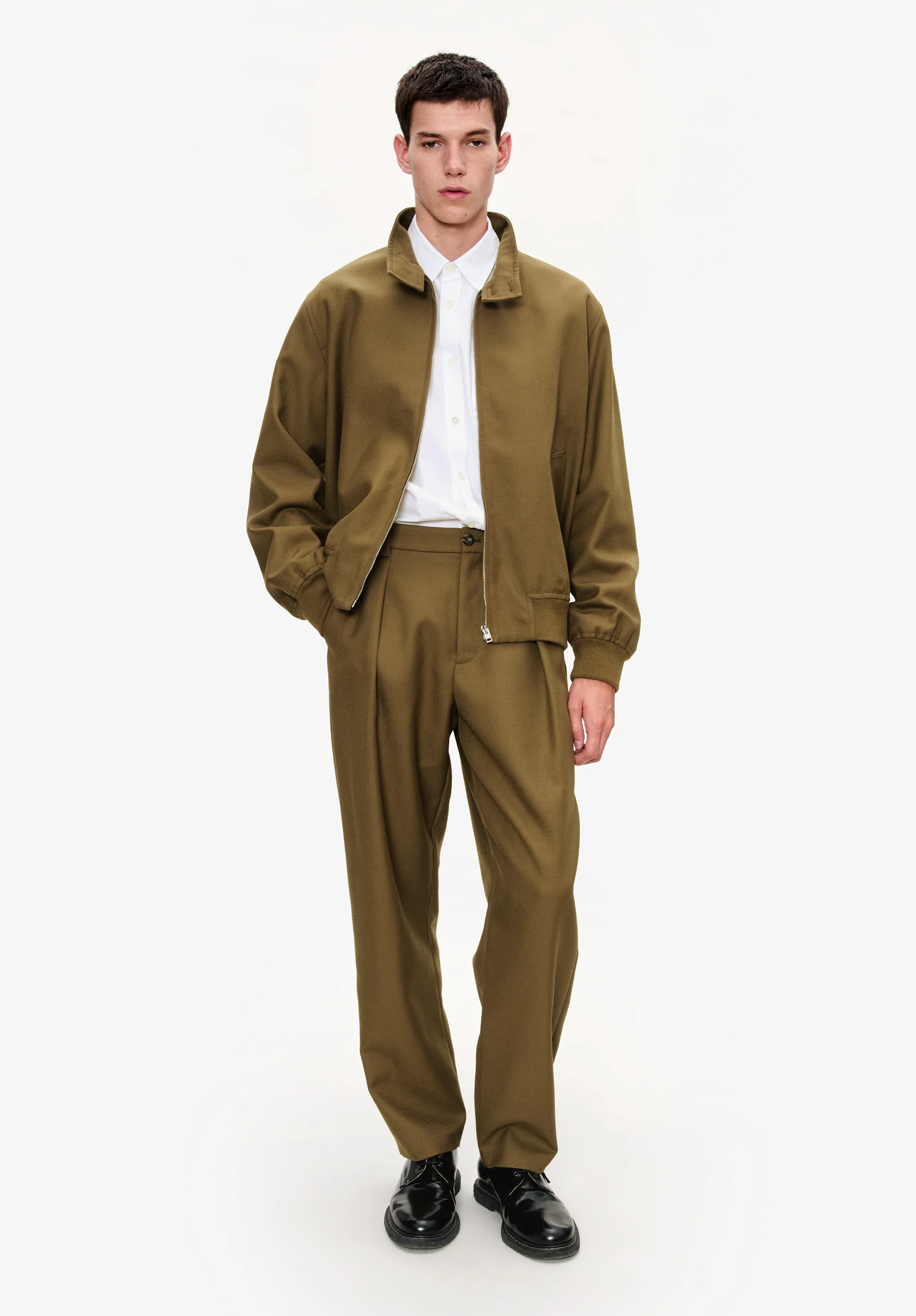Straight, wide-leg trousers with permanent crease - Image 2